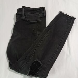 Old Navy ROCKSTAR SUPER SKINNY ANKLE size 6 distressed/ raw hem black denim
